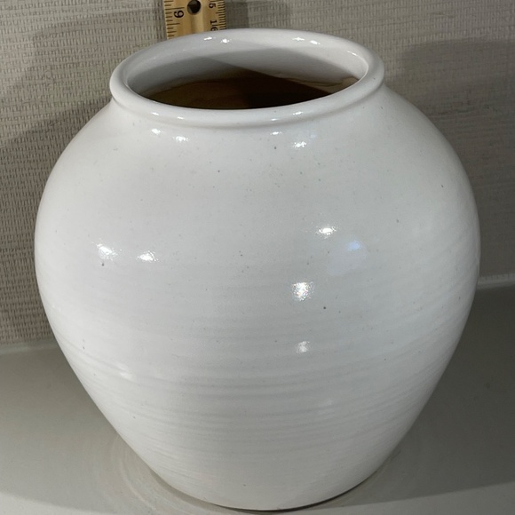 Assorted vessels. - Picture 10 of 15